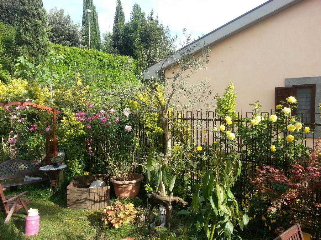 Girasolereale Bed And Breakfast Roma Exterior foto